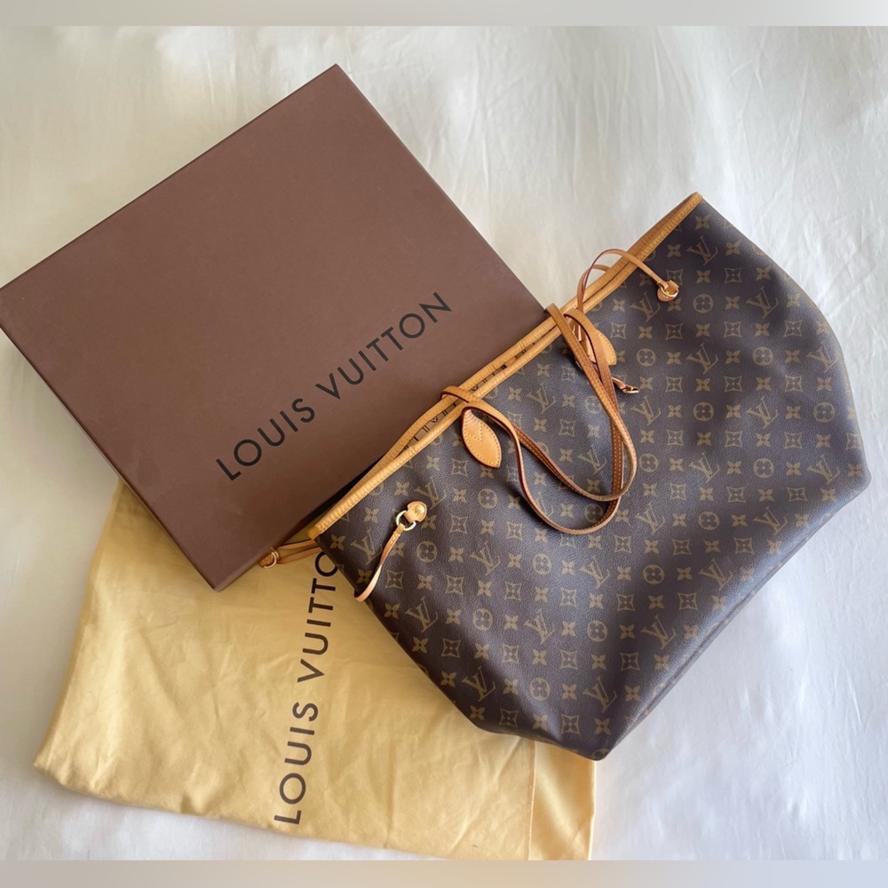 Authentic LOUIS VUITTON • Neverfull GM